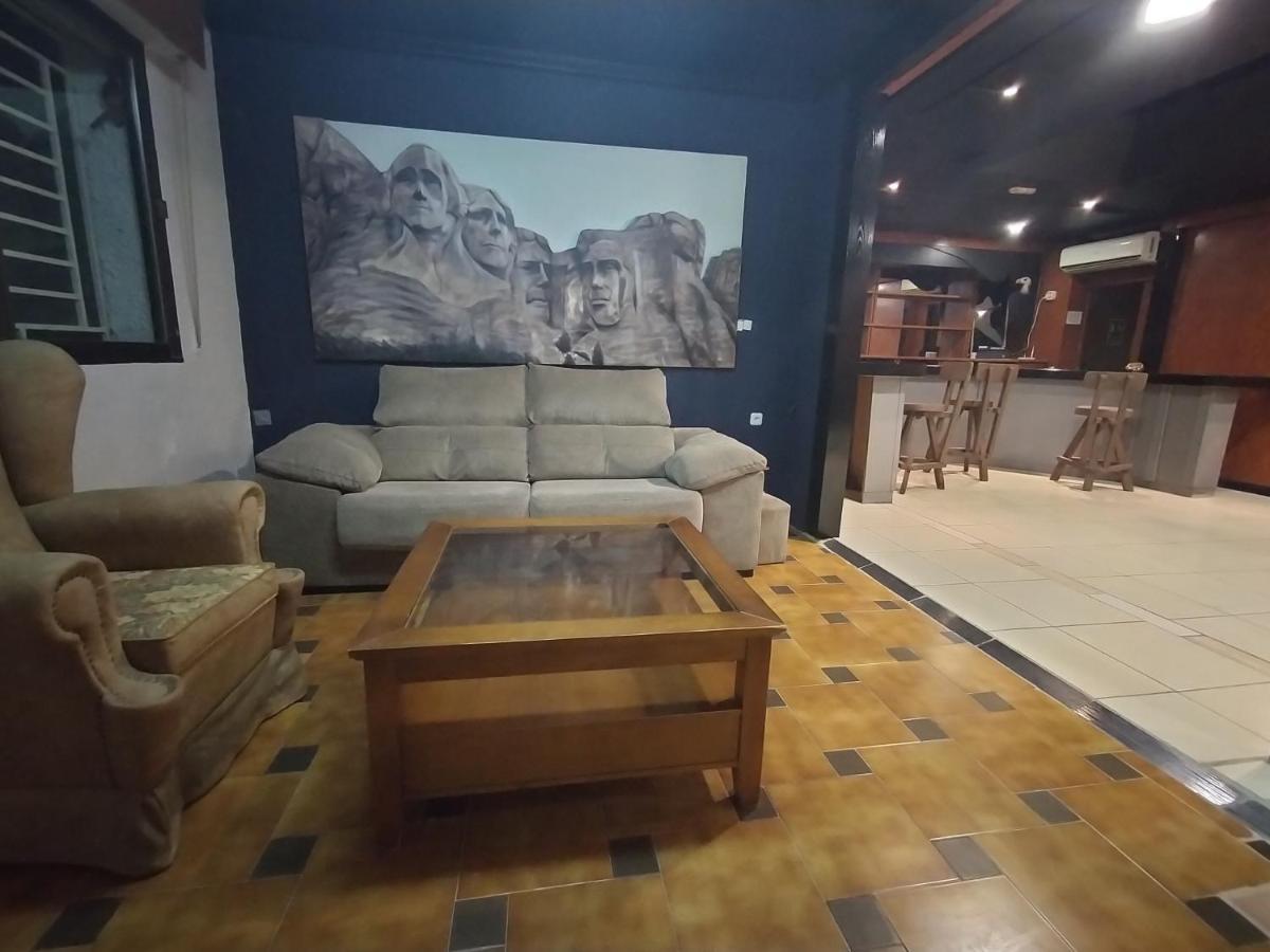 Hostal New York City Sonseca Eksteriør bilde
