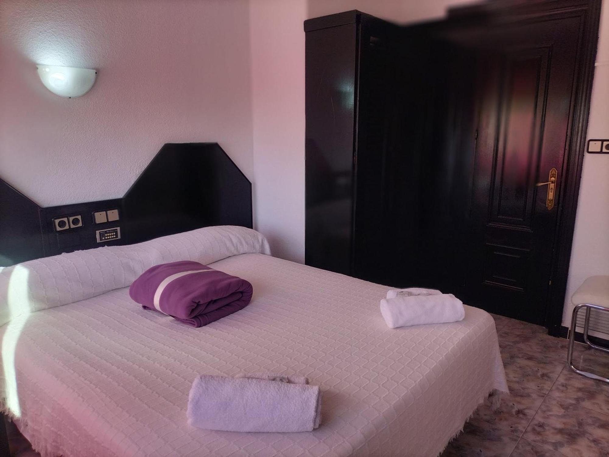 Hostal New York City Sonseca Eksteriør bilde