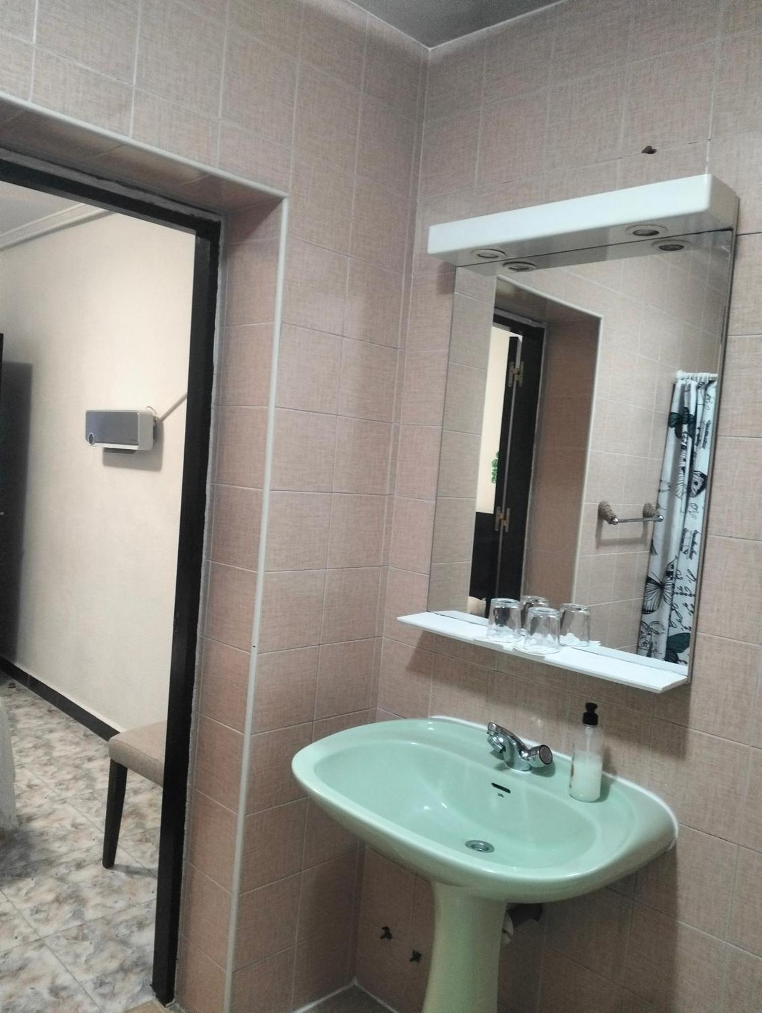 Hostal New York City Sonseca Eksteriør bilde